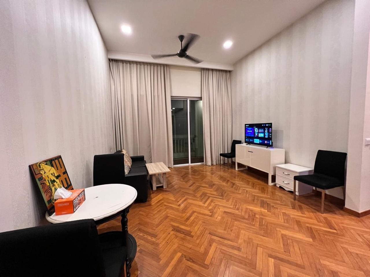 Profolio @ Straits Quay Aparthotel Tanjung Tokong Екстериор снимка