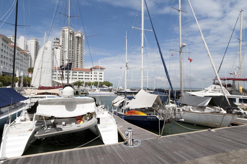Profolio @ Straits Quay Aparthotel Tanjung Tokong Екстериор снимка