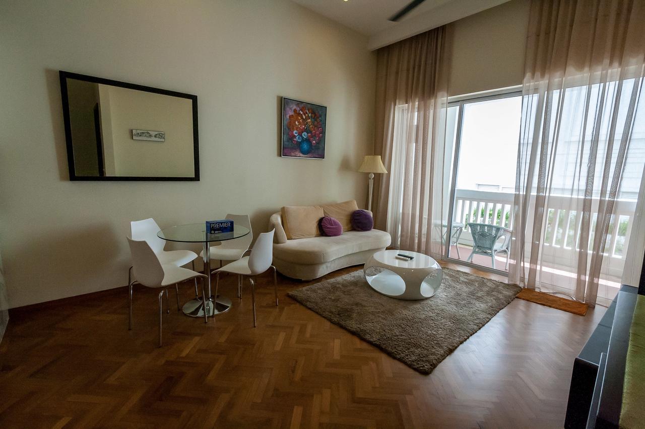 Profolio @ Straits Quay Aparthotel Tanjung Tokong Екстериор снимка