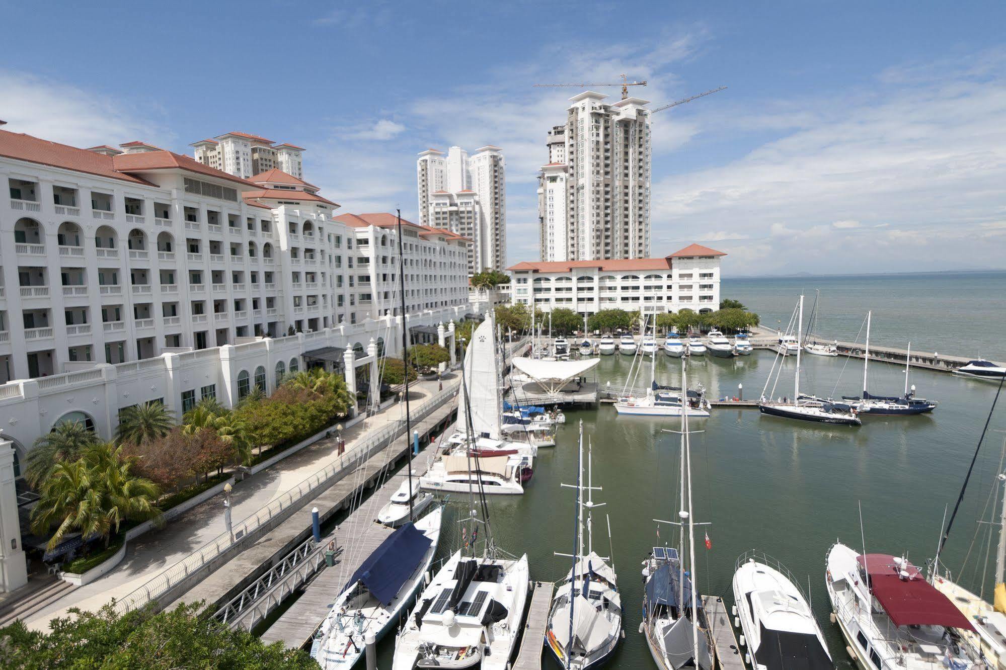 Profolio @ Straits Quay Aparthotel Tanjung Tokong Екстериор снимка