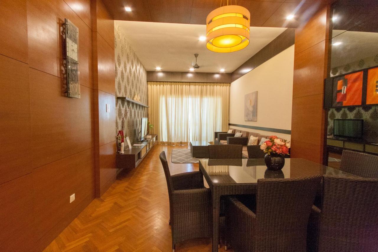 Profolio @ Straits Quay Aparthotel Tanjung Tokong Екстериор снимка